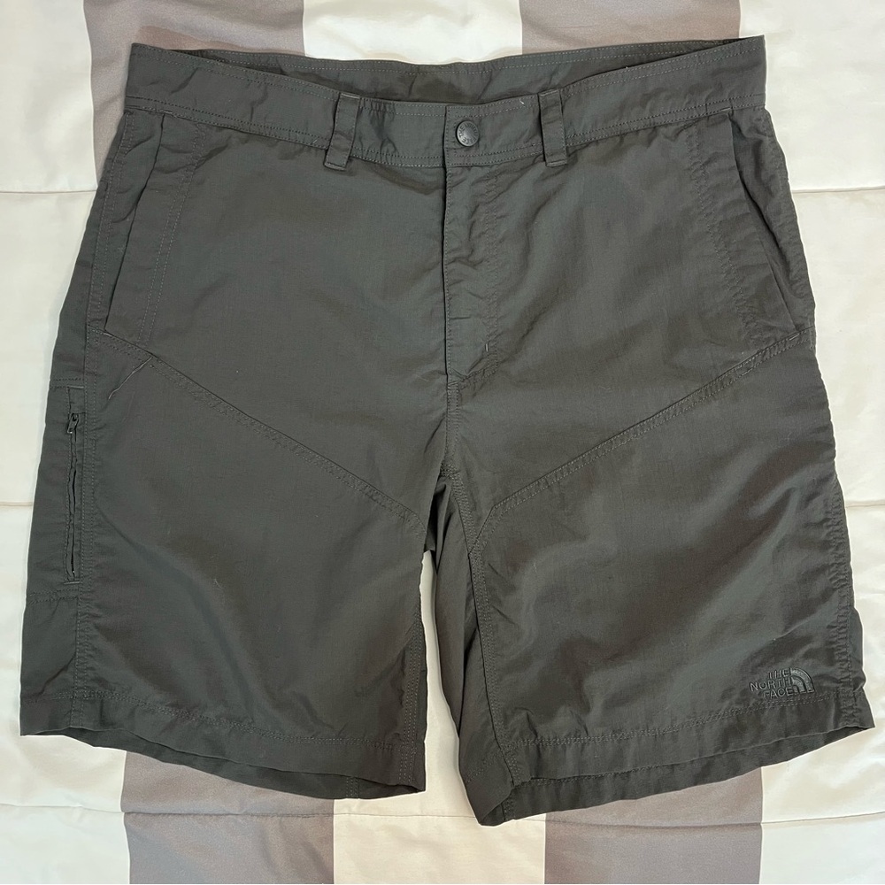The North Face Men's Gray Nylon Active Hiking Casual Outdoor Shorts Size 36
